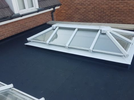 EPDM rubber roof with a white roof lantern